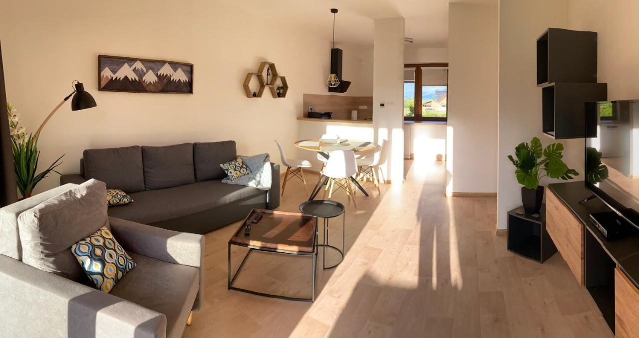 Panorama Home Valča Extérieur photo